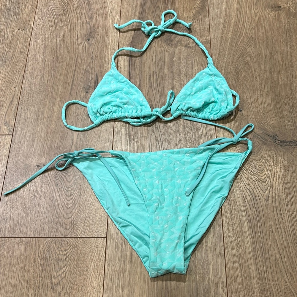 Onia bikini